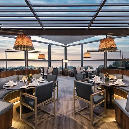 Renaissance Polat Estambul
