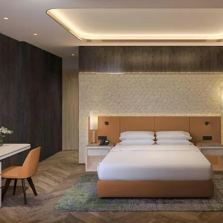 Hotel Renaissance Polat 5*