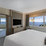 Hotel Renaissance Polat