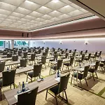 Renaissance Polat Hotel