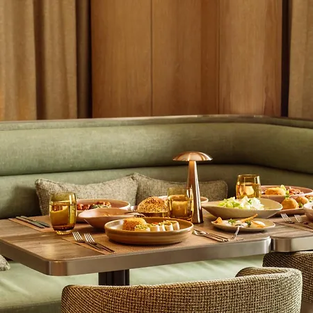 Renaissance Polat 5*