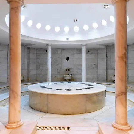 Renaissance Polat Hotel 5*