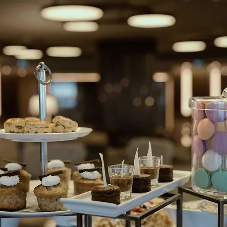 Renaissance Polat Hotel 5*