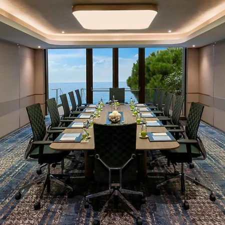 Hotel Renaissance Polat