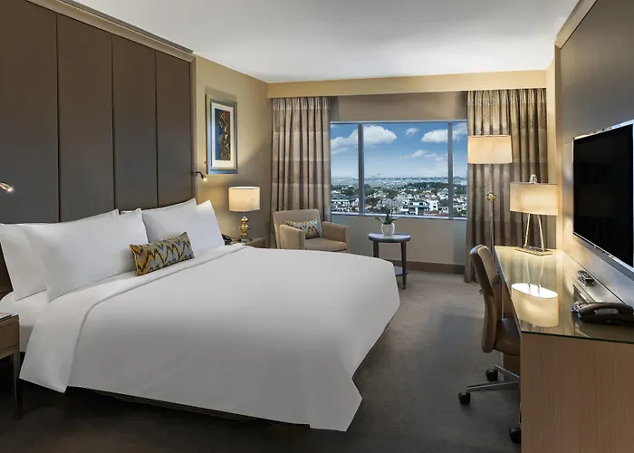 Renaissance Polat Отель 5*