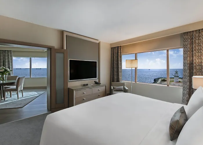 Отель Renaissance Polat