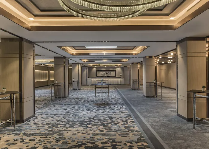 Отель Renaissance Polat