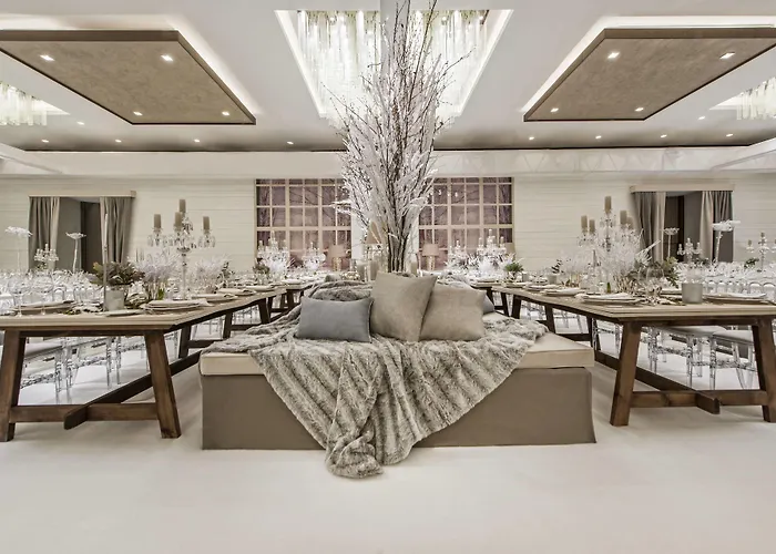 Renaissance Polat Отель